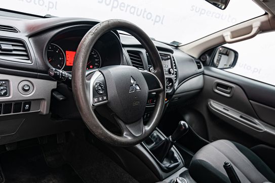 Mitsubishi L200 2.4 d