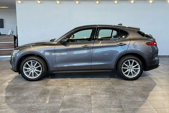 Alfa Romeo Stelvio Turbo Executive Q4