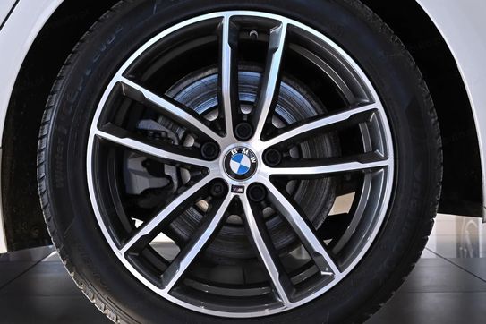 BMW Seria 5 520d xDrive M Sport