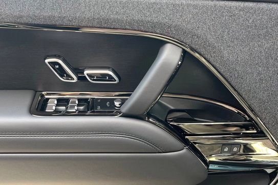 Land Rover Range Rover Sport D300 Dynamic SE