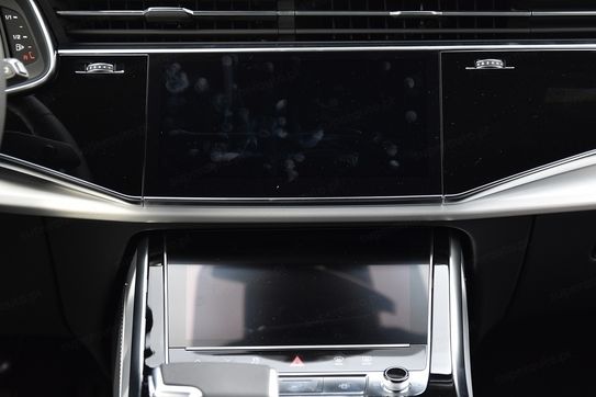 Audi Q8 55 TFSI e quattro