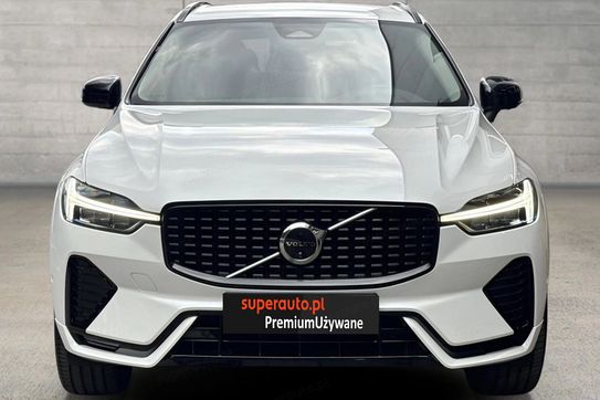 Volvo XC60 B5 B AWD Plus Dark