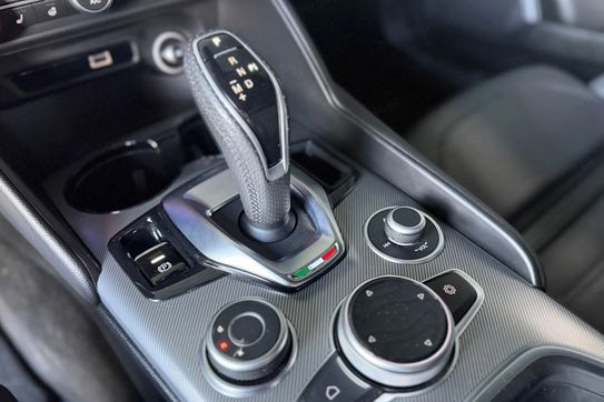 Alfa Romeo Giulia 2.0 Turbo Veloce Q4 aut