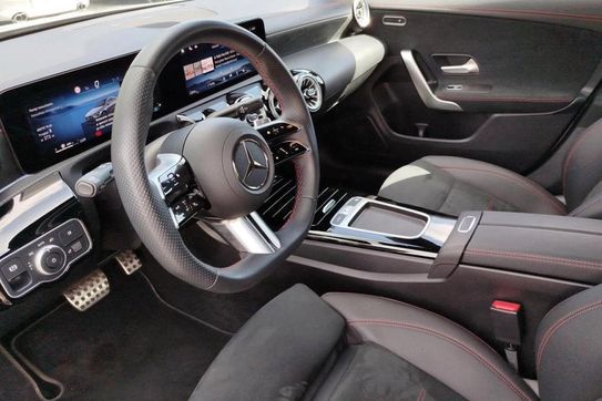 Mercedes CLA 200 AMG Line