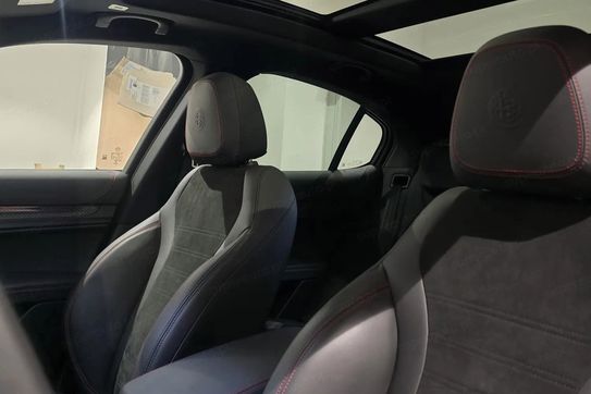 Alfa Romeo Stelvio Turbo Q4