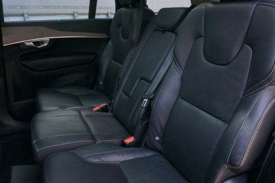 Volvo XC90 T8 AWD Plug-In Hybrid Ultimate Dark 7os aut