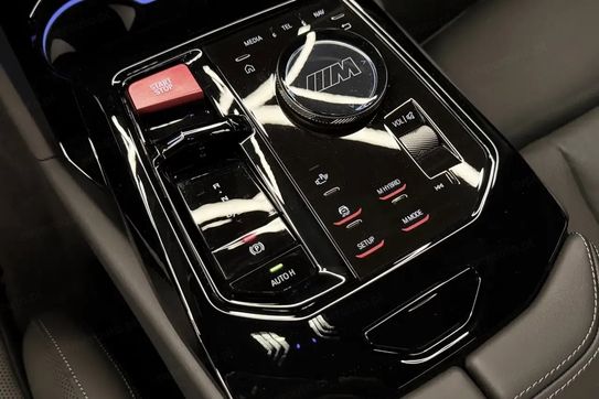 BMW Seria 5 M5