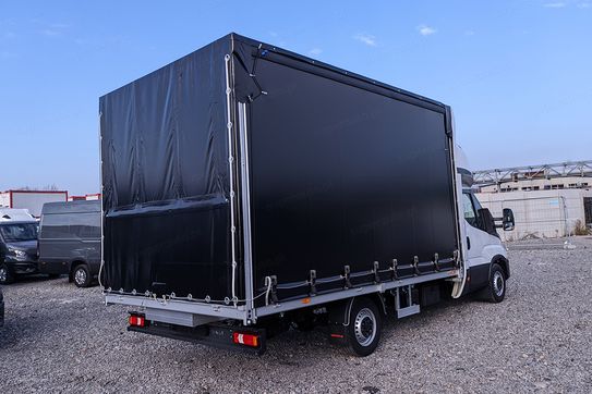 Iveco Daily 35S18 Zabudowa 10EP + Tył Spanie
