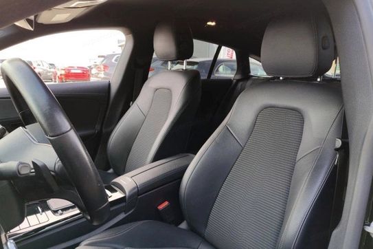 Mercedes CLA Shooting Brake 180 d