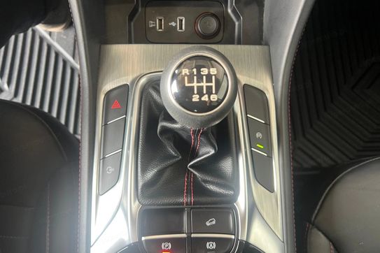 MG HS 1.5 T-GDI Exclusive