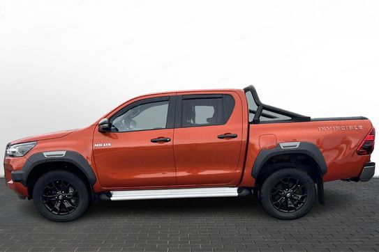 Toyota HiLux Double Cab Invincible 4x4 AT