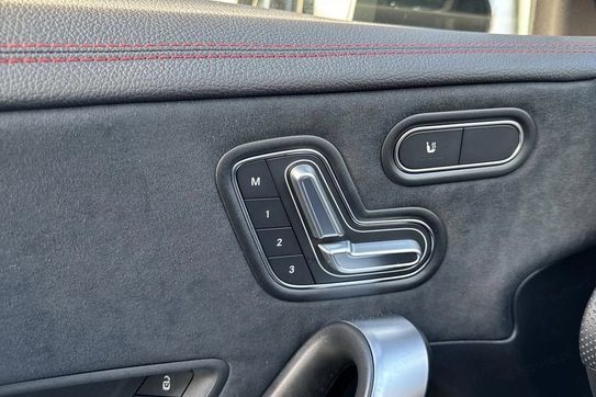 Mercedes CLA 200 AMG Line Shooting Brake