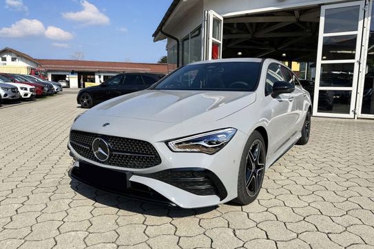 Mercedes CLA Shooting Brake 180 AMG Line