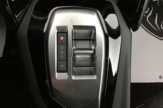 Peugeot 2008 STYLE 1.2 mHEV e-DCS6
