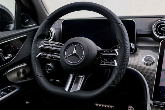 Mercedes Klasa C 220 d 4-Matic AMG