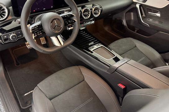 Mercedes Klasa A 220 4-Matic AMG Line