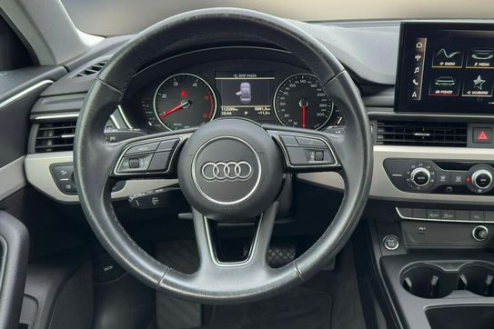 Audi A4 30 TDI mHEV S tronic