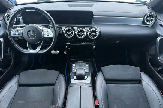 Mercedes CLA 220 4-Matic AMG Line 7G-DCT