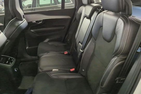 Volvo XC90 T8 AWD Plug-In Hybrid R-Design 7os