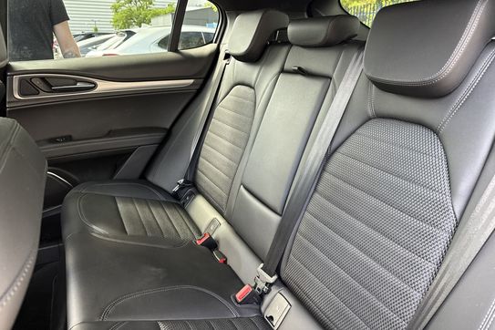 Alfa Romeo Stelvio 2.0 Turbo Sprint Q4 aut