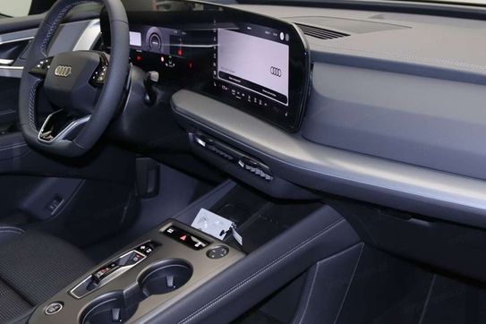 Audi Q4 e-tron S line