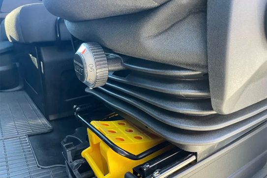 Iveco Daily 50C18 Kontener Mroźnia 8EP do -20° + Winda