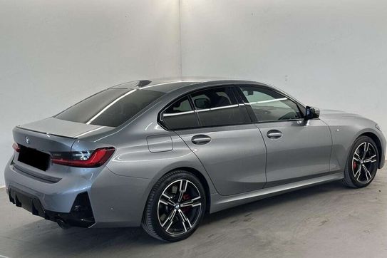BMW Seria 3 330i xDrive M Sport
