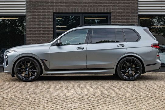 BMW X7 M60i xDrive