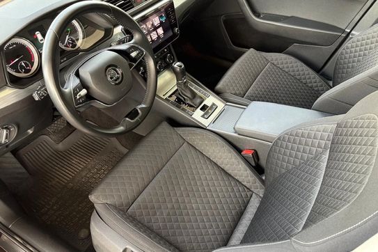 Skoda Superb 1.5 TSI Ambition DSG