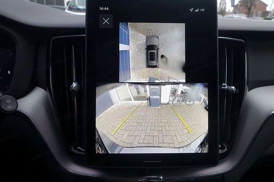 Volvo XC60 B5 AWD Ultra Black Edition