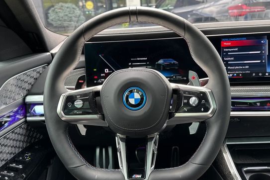 BMW Seria 7 M760e PHEV xDrive Individual Edition sport-aut