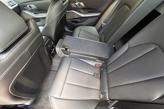 BMW Seria 3 320d xDrive mHEV M Sport sport-aut