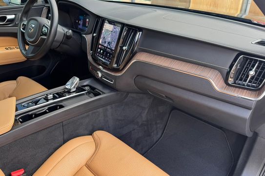 Volvo XC60 B5 B AWD Inscription