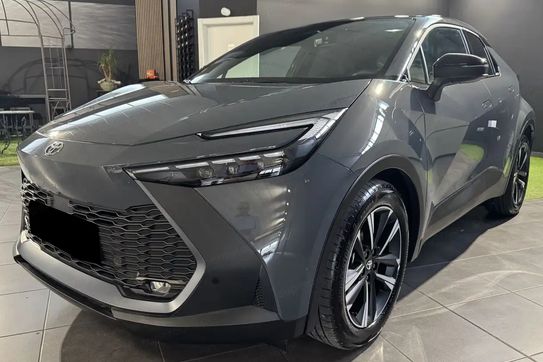 Toyota C-HR Style 2.0 Hybrid Dynamic Force Plug-in