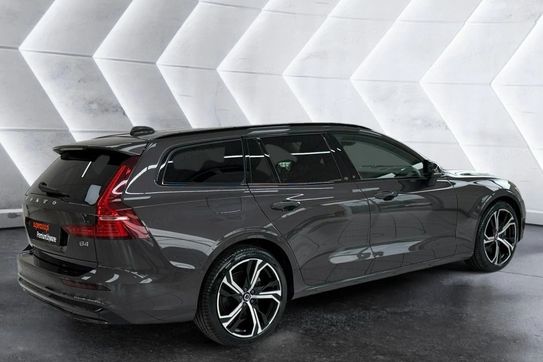 Volvo V60 B4 B Ultra Dark