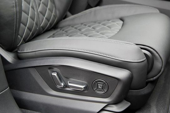 Audi Q7 TDI quattro S Line