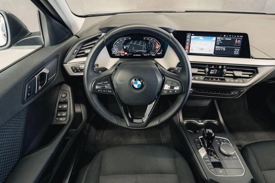 BMW Seria 1 118i