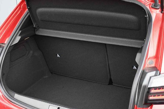 Peugeot 208 GT e-DCS6 1.2 mHEV