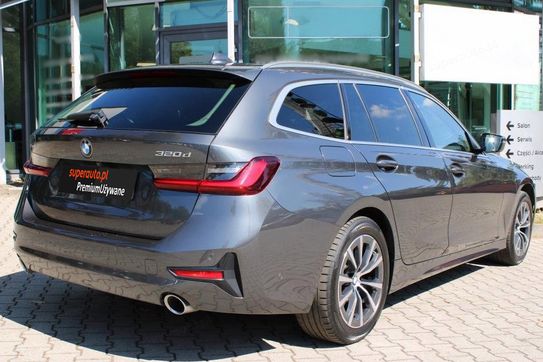 BMW Seria 3 Touring 320d Sport Line