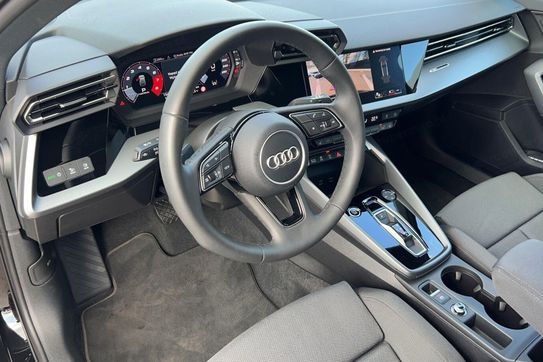 Audi A3 TFSI mHEV 110 kW Advanced S tronic