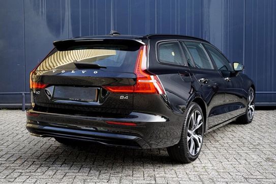Volvo V60 B4  Plus Dark