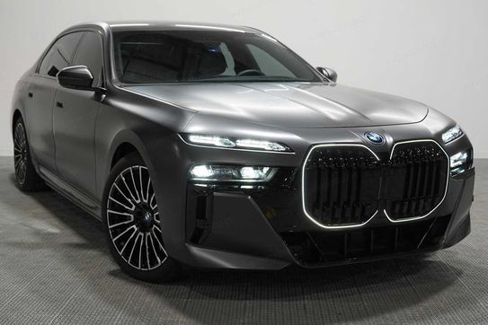 BMW Seria 7 740d xDrive M Sport