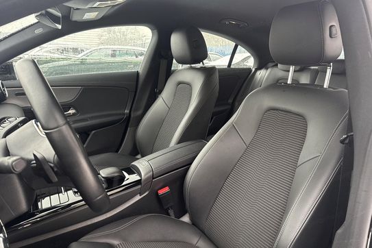 Mercedes CLA 200 7G-DCT