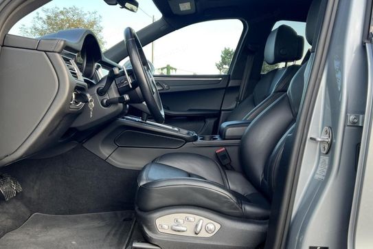 Porsche Macan PDK