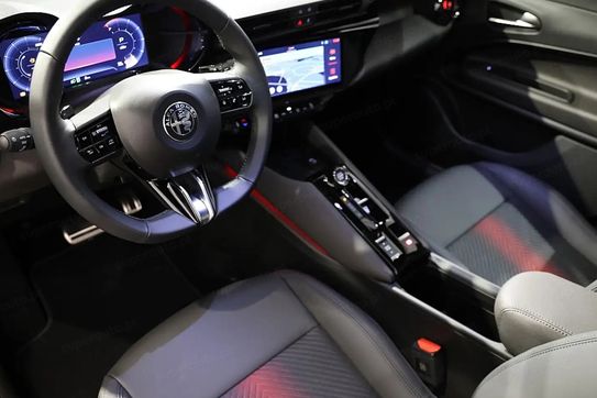 Alfa Romeo Junior Ibrida