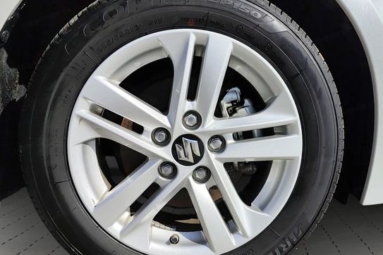 Suzuki Swace 1.8 Hybrid Premium Plus CVT