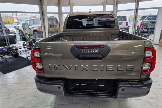 Toyota HiLux Double Cab Invincible