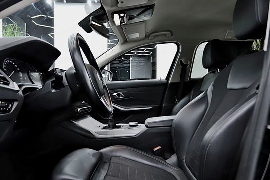 BMW Seria 3 318d Sport Line