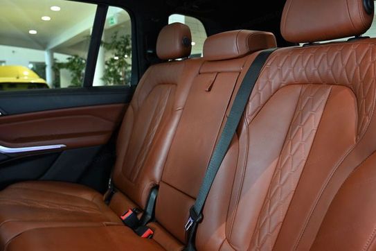 BMW X7 M60i xDrive mHEV sport-aut