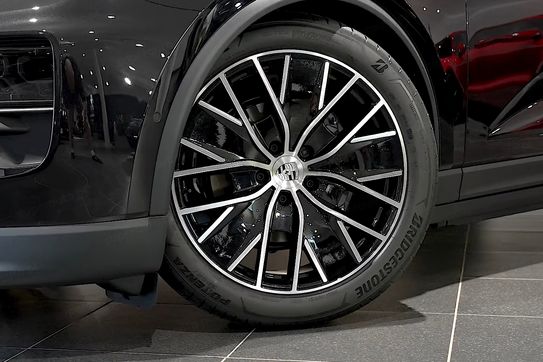 Porsche Macan 4